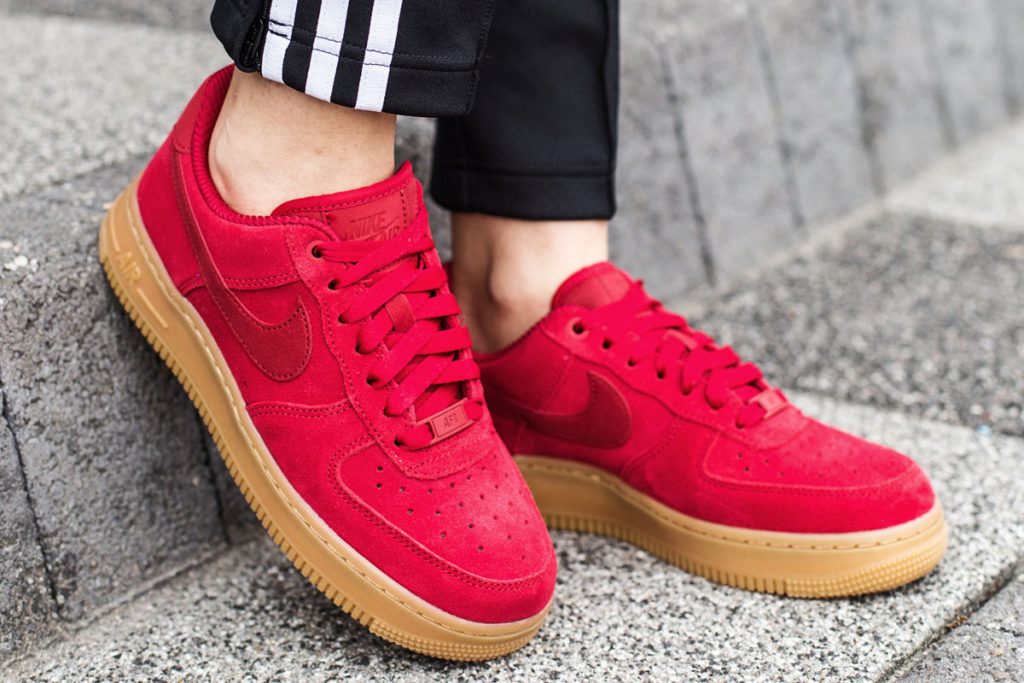 Woher kommen die Low-Schuhe zum Spielen?